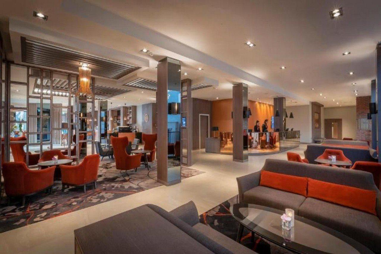 Clayton Hotel Manchester City Centre Dış mekan fotoğraf Reception area